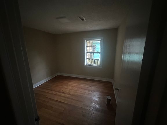 5th image of 3019 Short 19th St