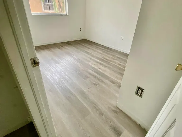 8520 NW 139th Ter #1602 — Photo 7