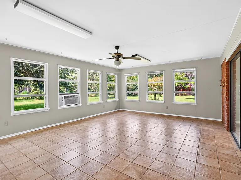 14320 Mallett Rd — Photo 35