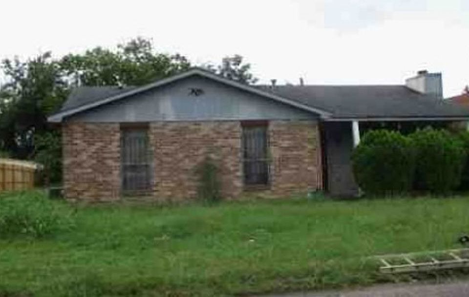 2nd image of 1209 Fuller Street Ext