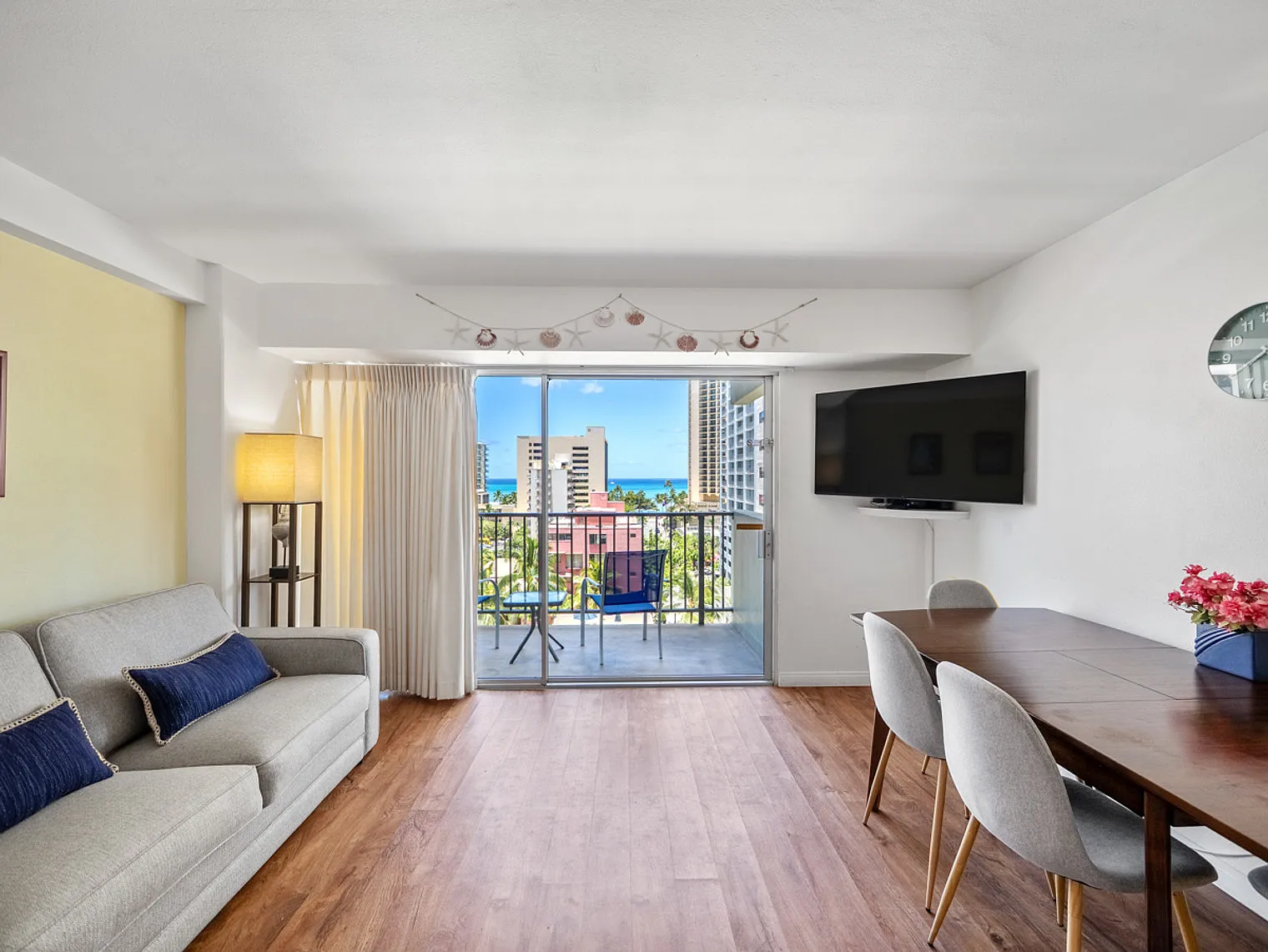 1 bed, 1.0 bath, 484 sqft, $4,291 — Photo 1