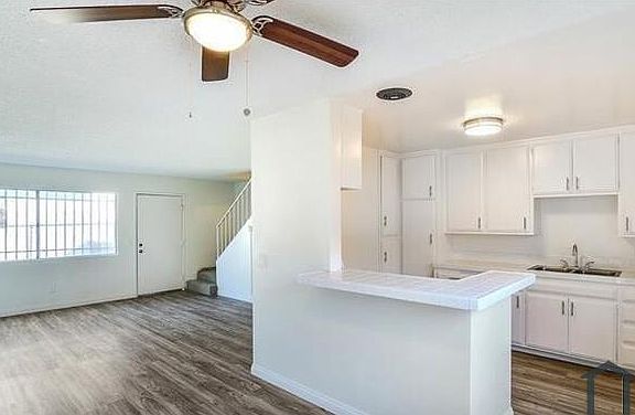 3rd image of 1238 W 87th St APT 1