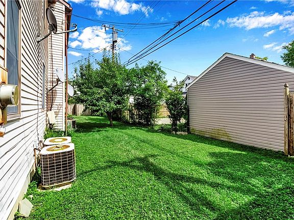 5th image of 1192 Kenmore Ave