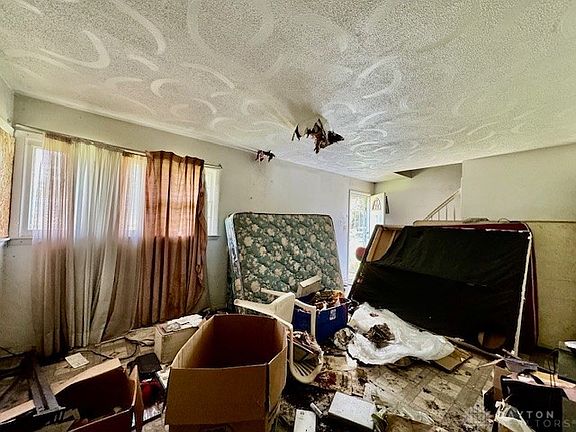 4th image of 4124 Larkspur Dr