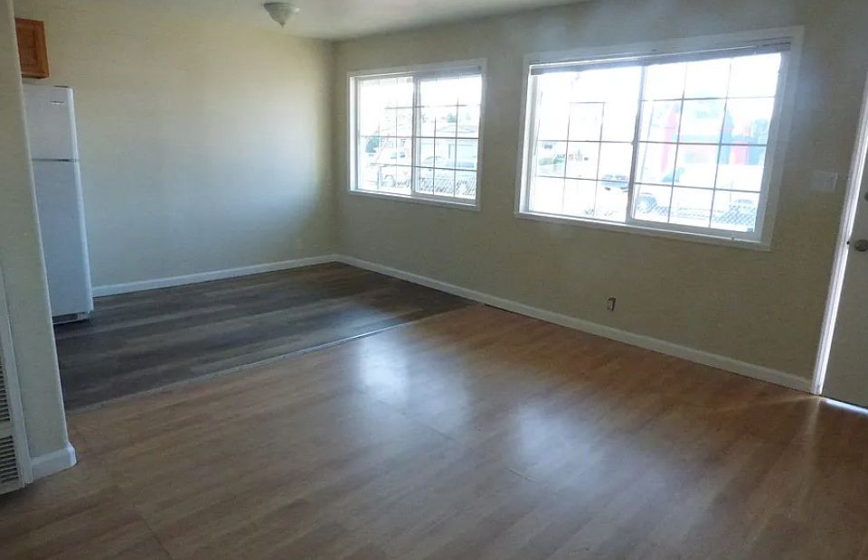 1st image of 2412 Dobern Ave
