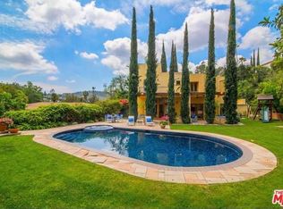 3384 Canton Ln, Studio City, CA 91604