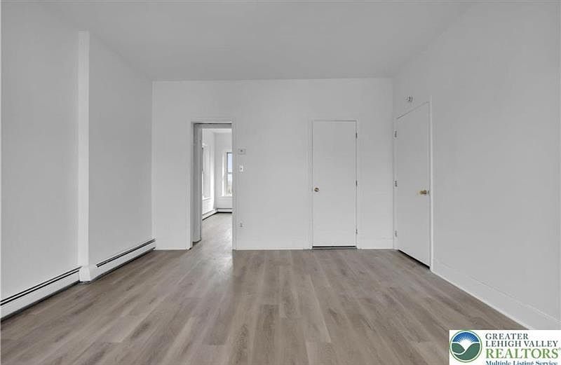 1st image of 315 N 6th St Floor 3