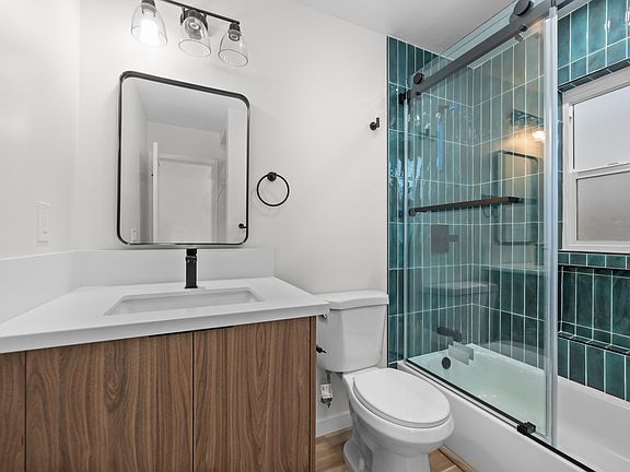3rd image of 3842-48 N 39th St #3844