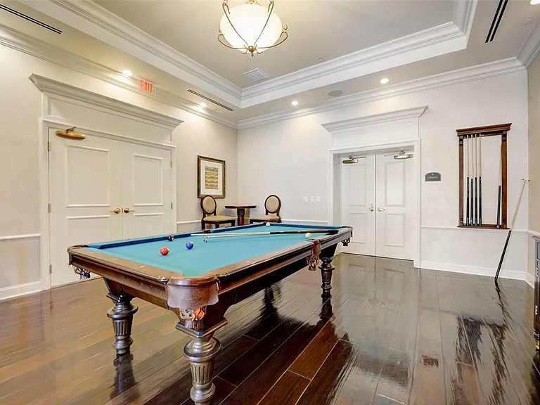 300 Beach Dr NE #305 — Photo 40