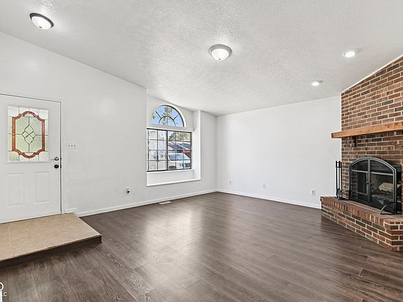 5th image of 6641 Sunbury Dr