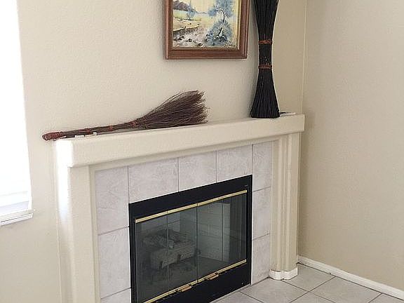 3rd image of 231 Honeywood St