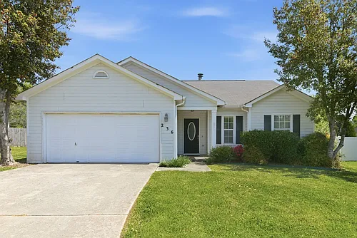 236 River Oaks Dr Photo 1