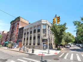 231 E 7th St, New York, NY