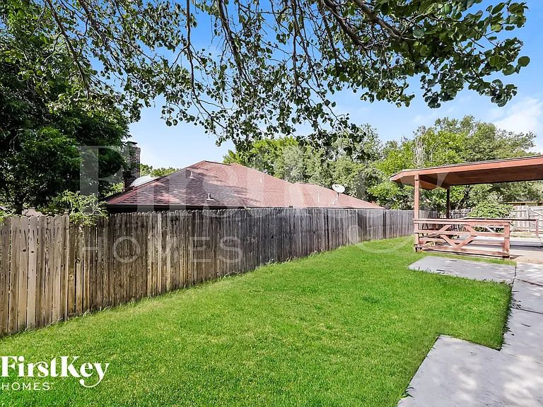 3944 Misty Meadow Dr — Photo 15