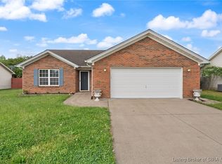 404 Old Creek Ln, Jeffersonville, IN 47130