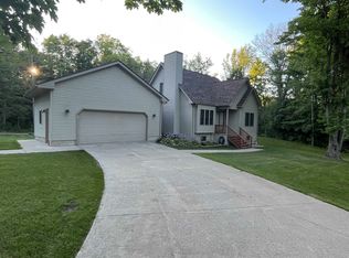 4485 N Coolidge Ave, Harrison, MI 48625