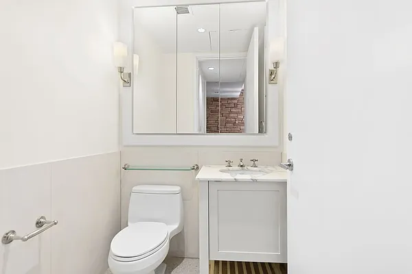 Rented by Compass | media 14