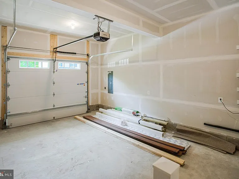 1316 Juniper St — Photo 31