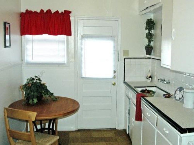 1st image of 115 Prestwick Blvd