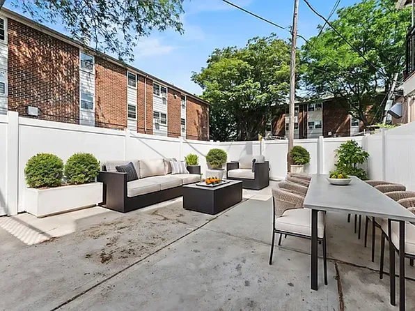 108 Eldert St, Brooklyn, NY 11207