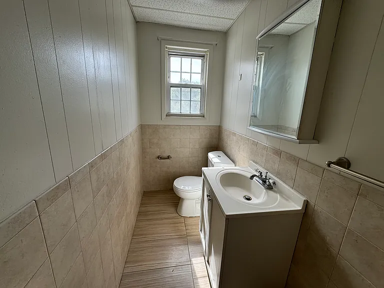 196 Rock Rd #2-B — Photo 8