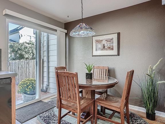 5th image of 3016 W 107th Pl Unit E
