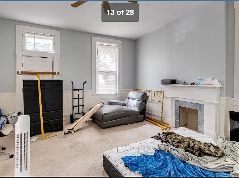 326 Emming St — Photo 5