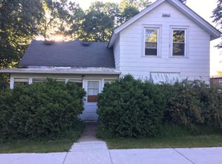 416 S 3rd St, Le Sueur, MN 56058