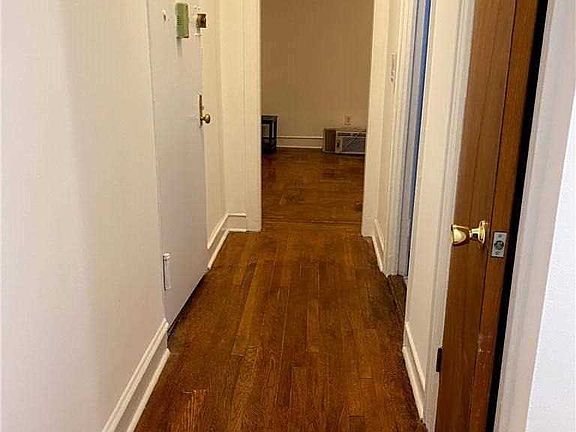 5th image of 41-42 42nd St