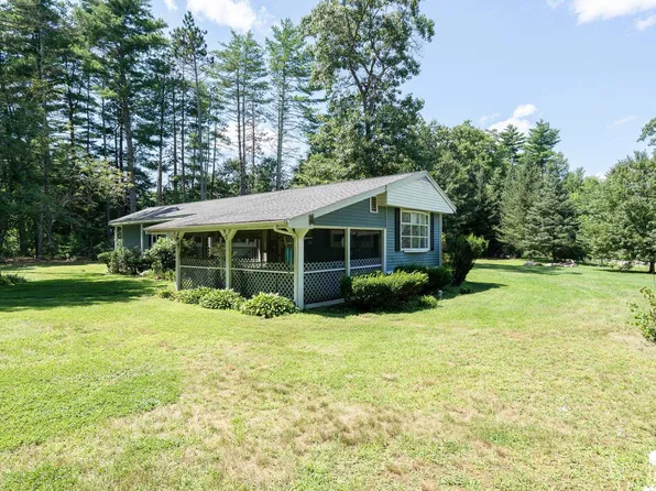 8 Norris Court, Epping, NH 03042