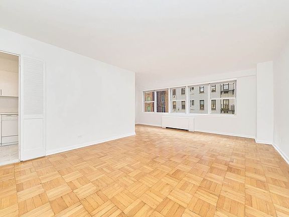 3rd image of 155 E 34th St APT 6U
