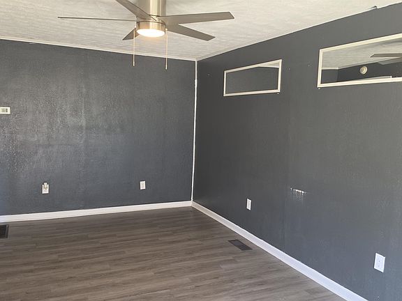 3rd image of 2352 W 5th Ave
