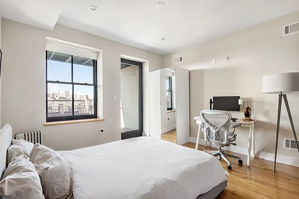 Rented by Compass | media 16