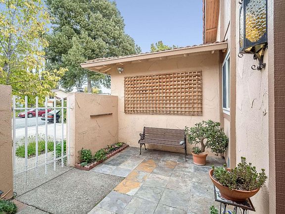 5th image of 3009 Breen Ct