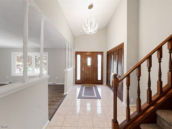 4th image of 5565 Pin Oak Cir