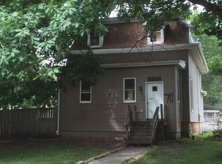 711 5th Ave, Sterling, IL 61081