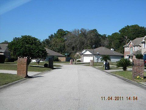 2nd image of 8619 Shauna Oaks Cir N