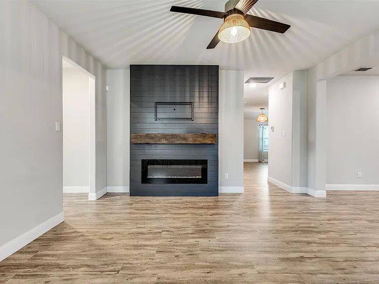 3725 Holley Ridge Way — Photo 11
