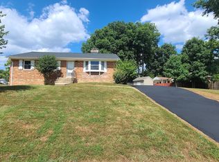 7440 Axton St, Springfield, VA 22151