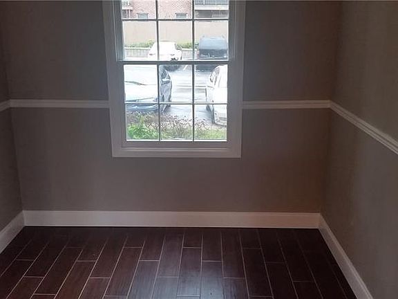 4th image of 332 Georgetown Dr