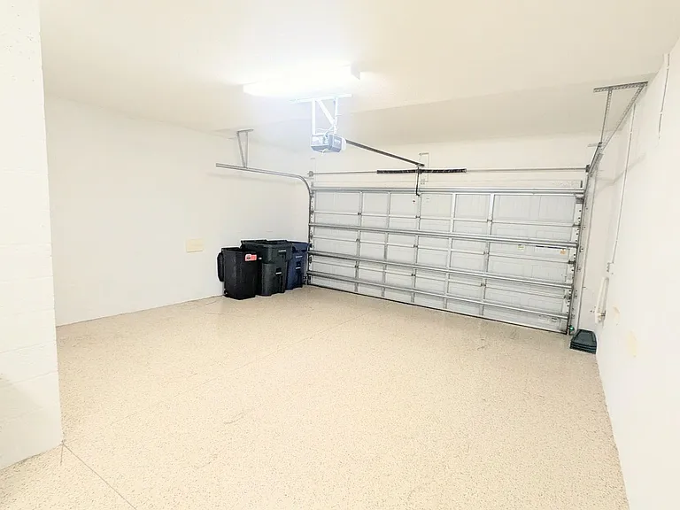 5639 N Honore Ave #222 — Photo 43