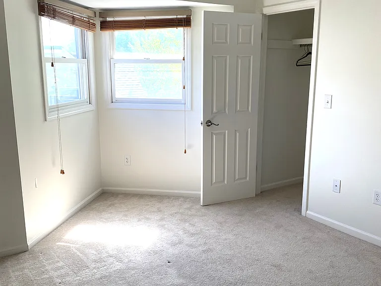 634 W 2nd St #306 — Photo 18