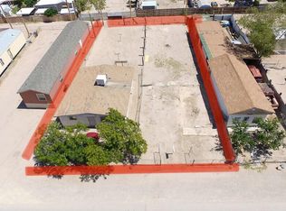 215 Davis St NW, Fabens, TX 79838
