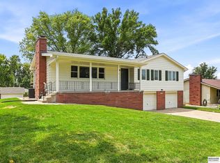 8057 Dupont St, Omaha, NE 68124
