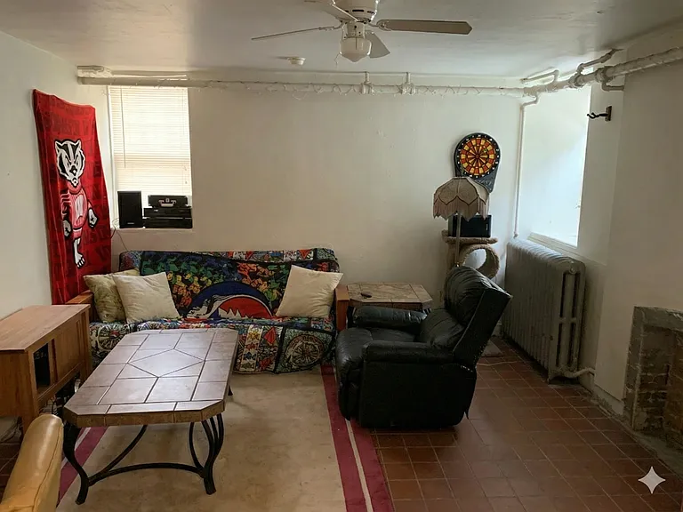 635 Howard Pl #L2 — Photo 1