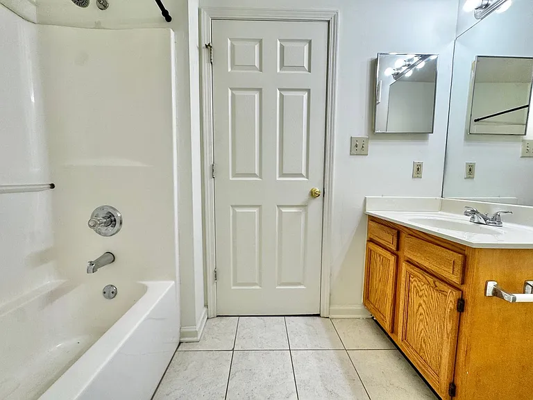 Forest Creek Apartments — Photo 30