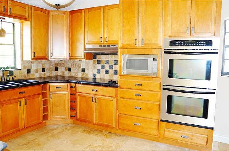 1st image of 4812 NW 96th Ave