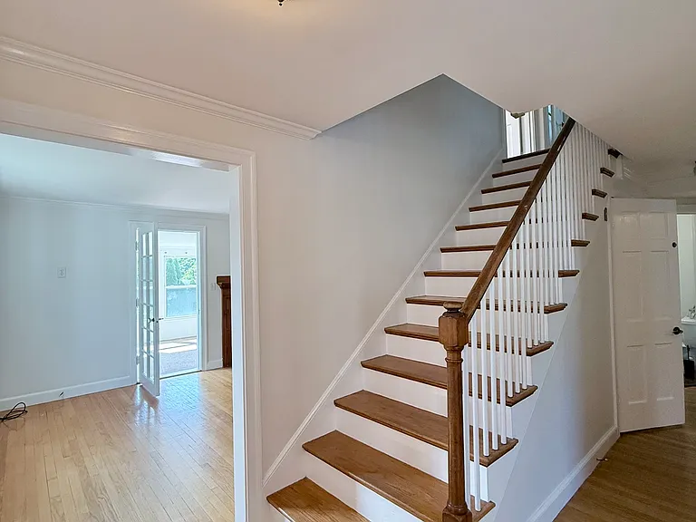 16 Pine St — Photo 10