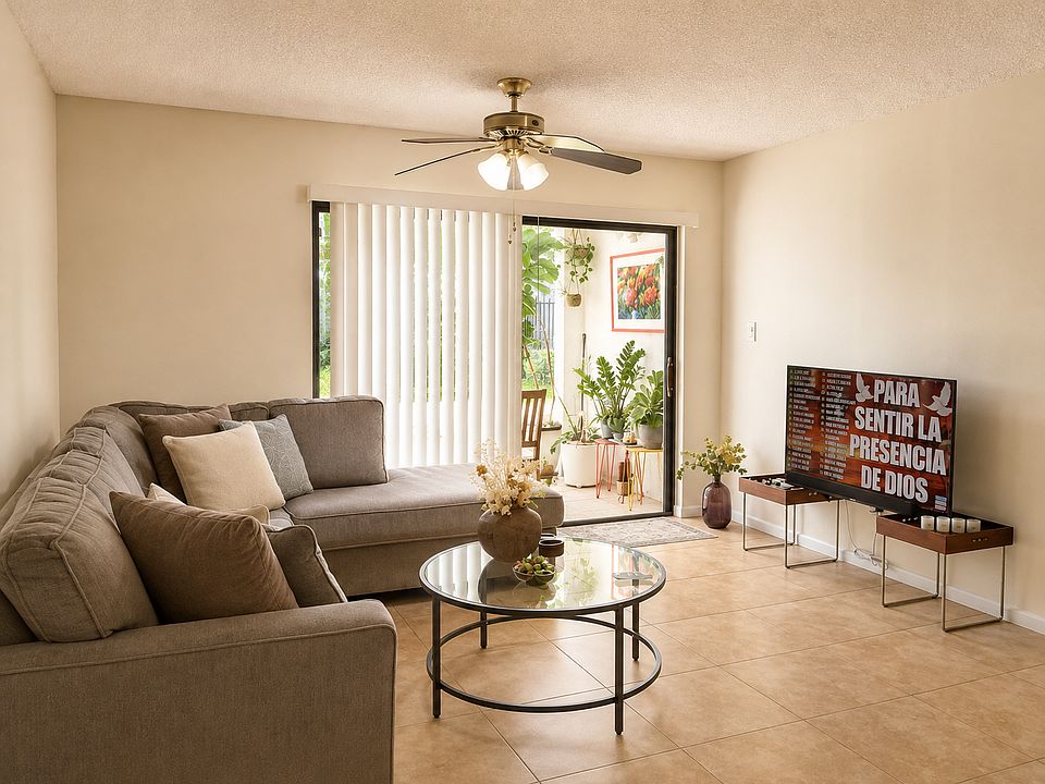 1st image of 560 S Park Rd APT 7-14