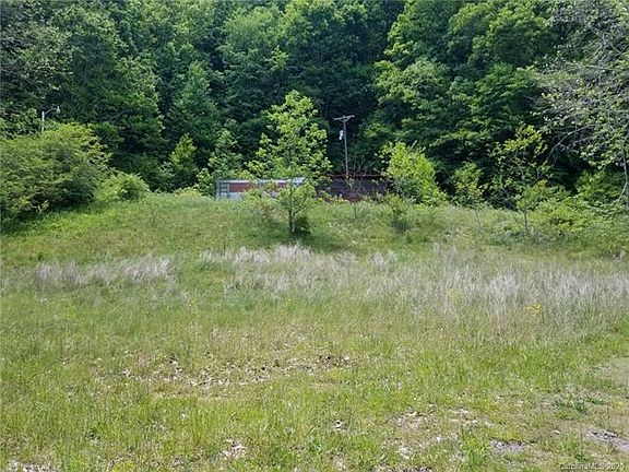 4th image of 92 Garden Of Eden Loop